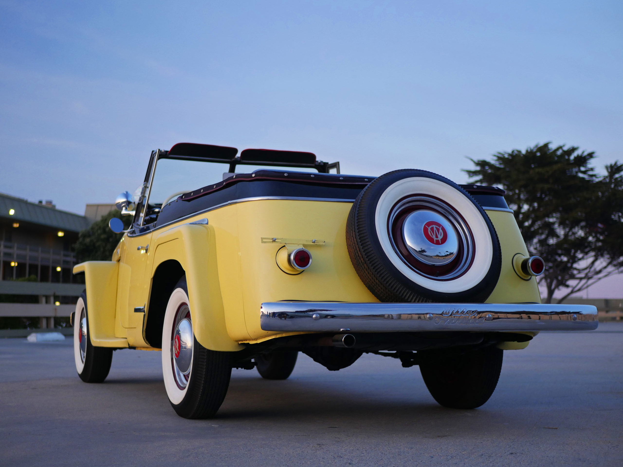 Willy's Overland Jeepster_2