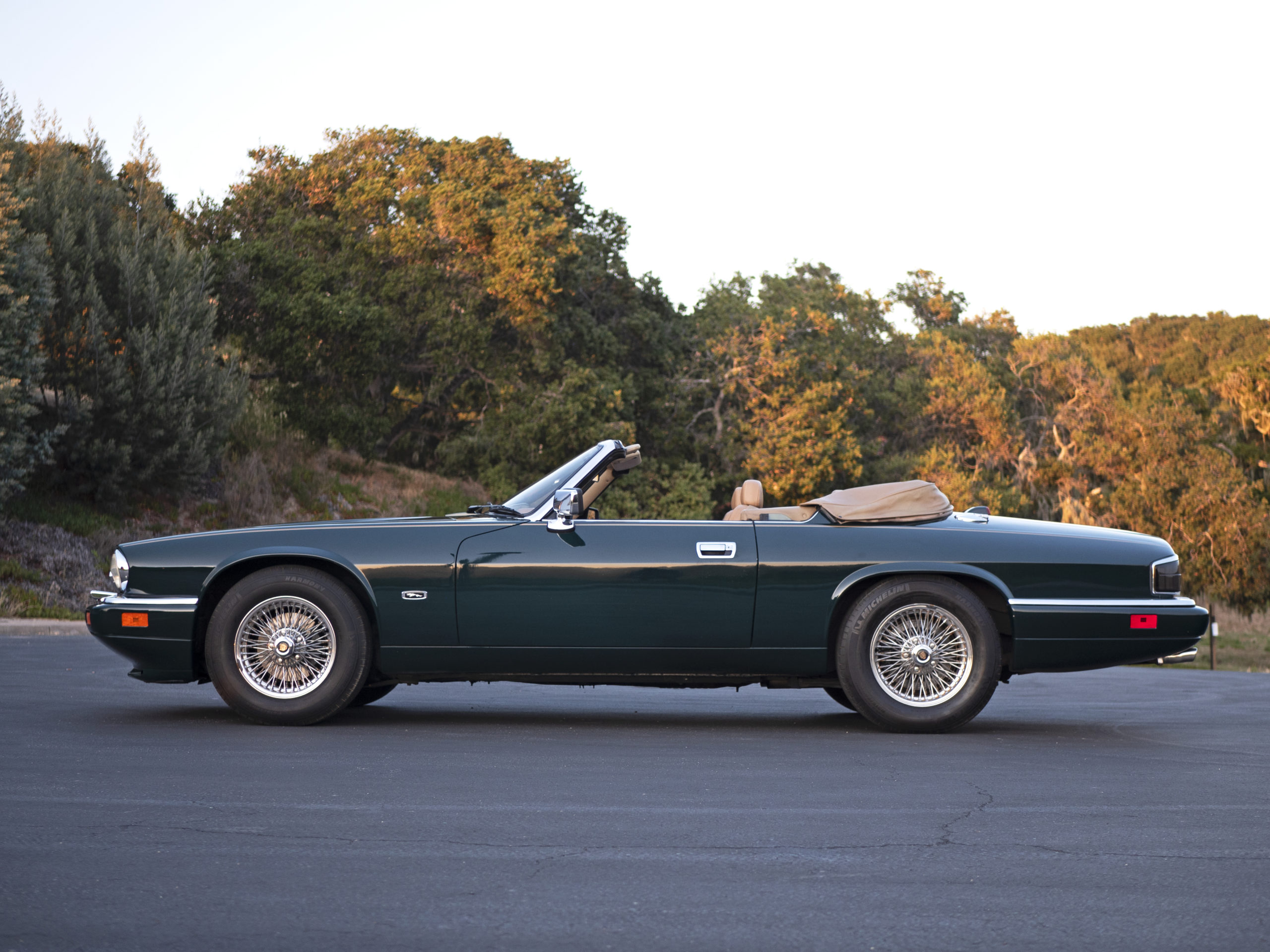 green-convertible-jaguar-1994-monterey-ca-monterey-touring-vehicles