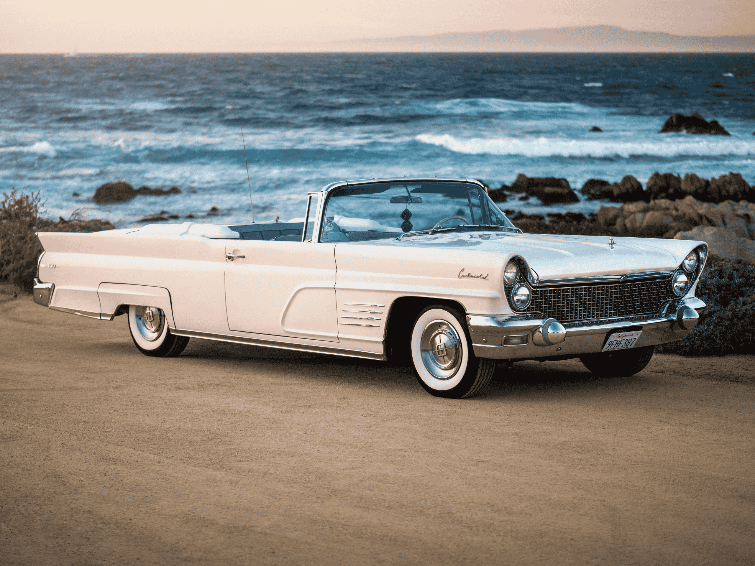 1960 Lincoln Continental Convertible exterior