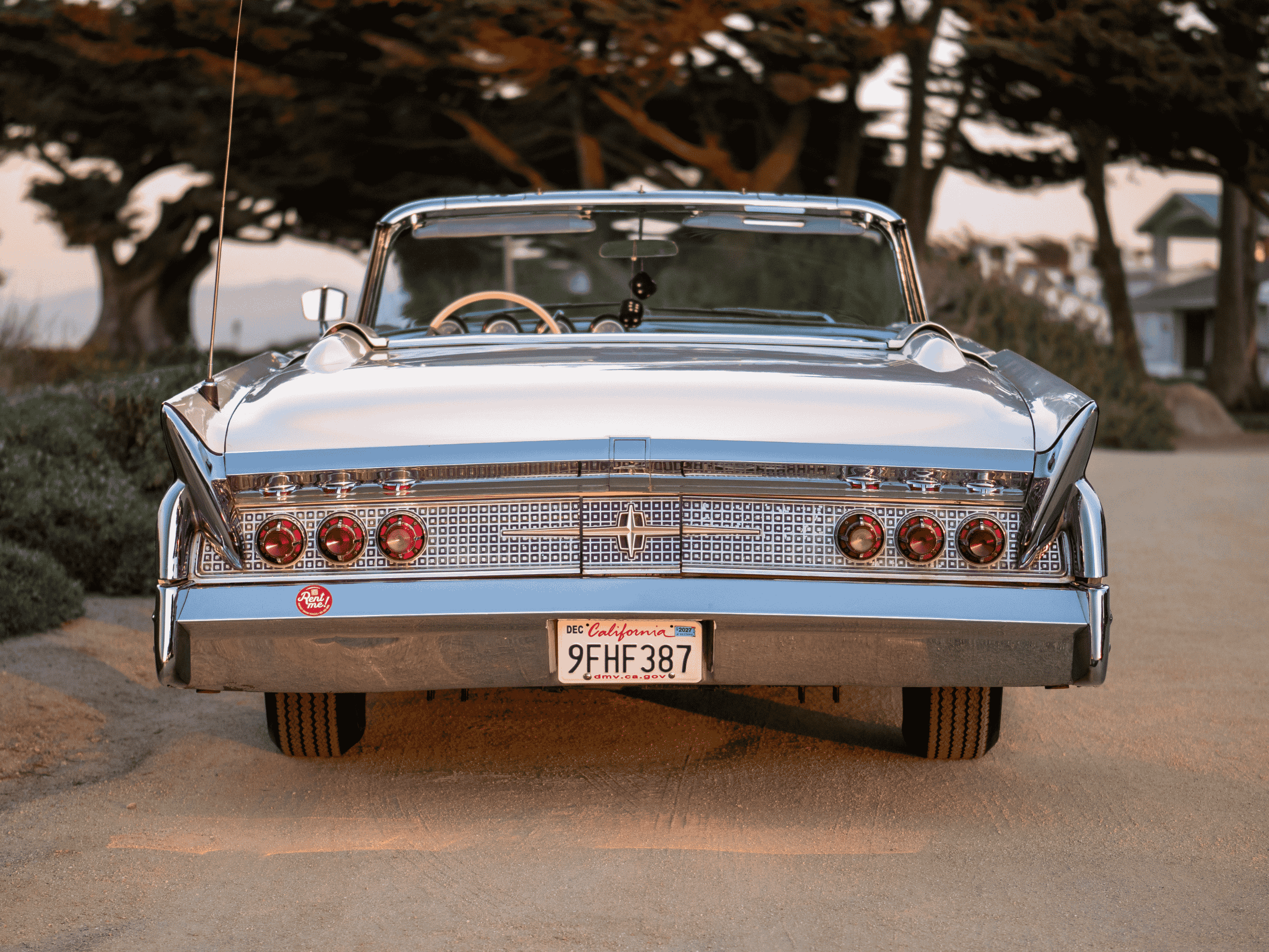 1960 Lincoln Continental Convertible exterior