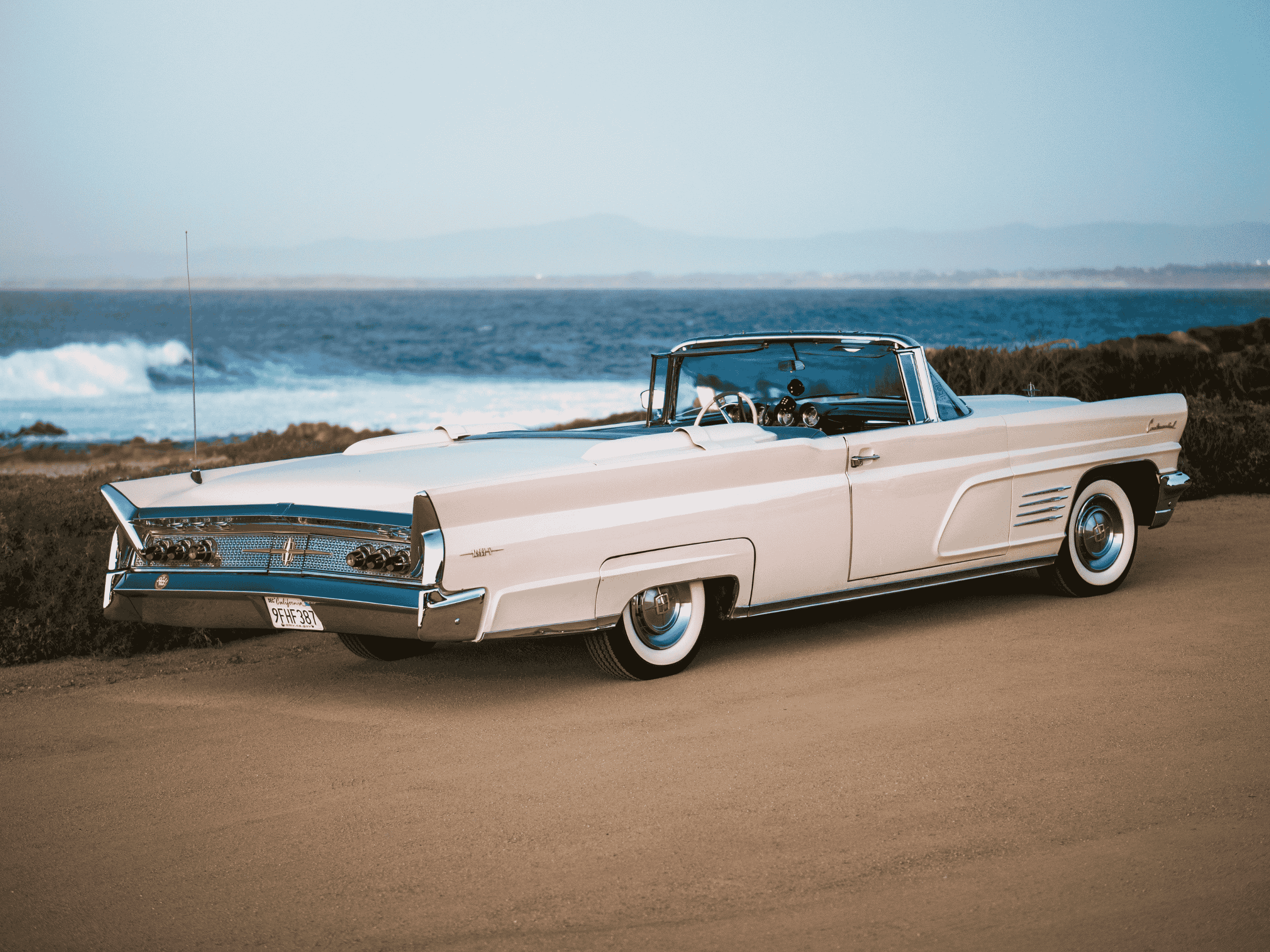 1960 Lincoln Continental Convertible exterior