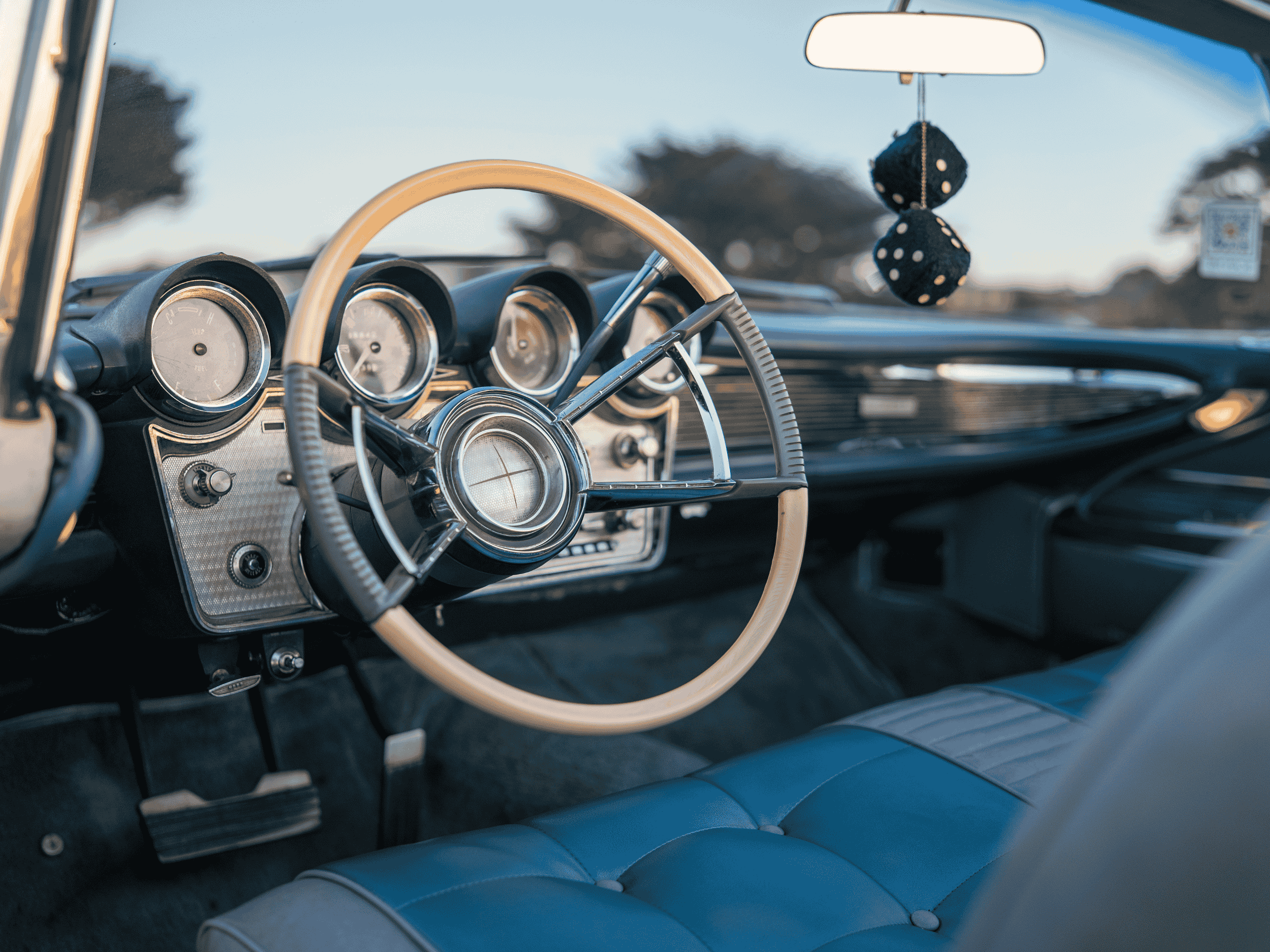 1960 Lincoln Continental Convertible interior